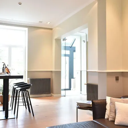 别墅 Spacious In Knokke Heist With Garden *